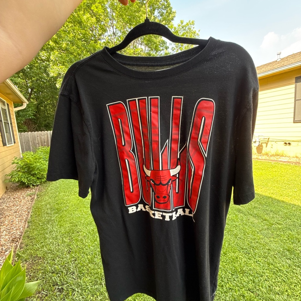 NBA Bulls Black and Red Graphic Tee